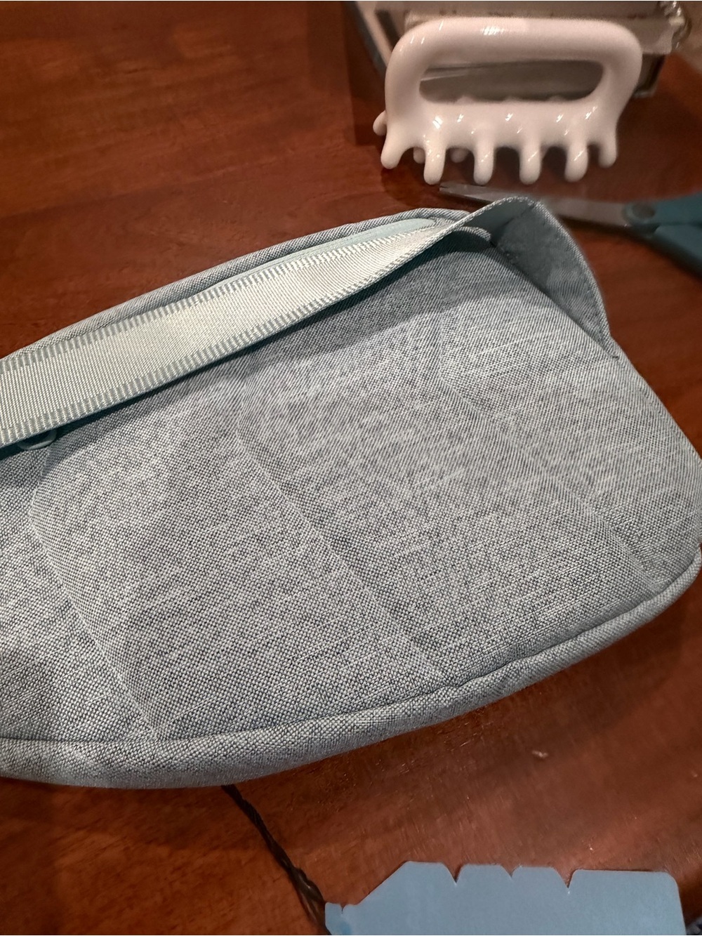 Vera Bradley Pale Blue Heathered Sling Belt Bag - Picture 6 of 6